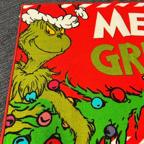 Grinch Rug - Picture 4 of 4